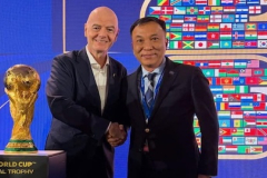 Chủ tịch FIFA Gianni Infantino làm việc cùng Chủ tịch LĐBĐ Việt Nam Trần Quốc Tuấn
